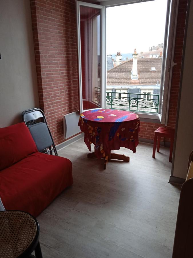 Vichy -Appartement Coquet 2 Pieces - Centre Ville Exterior foto